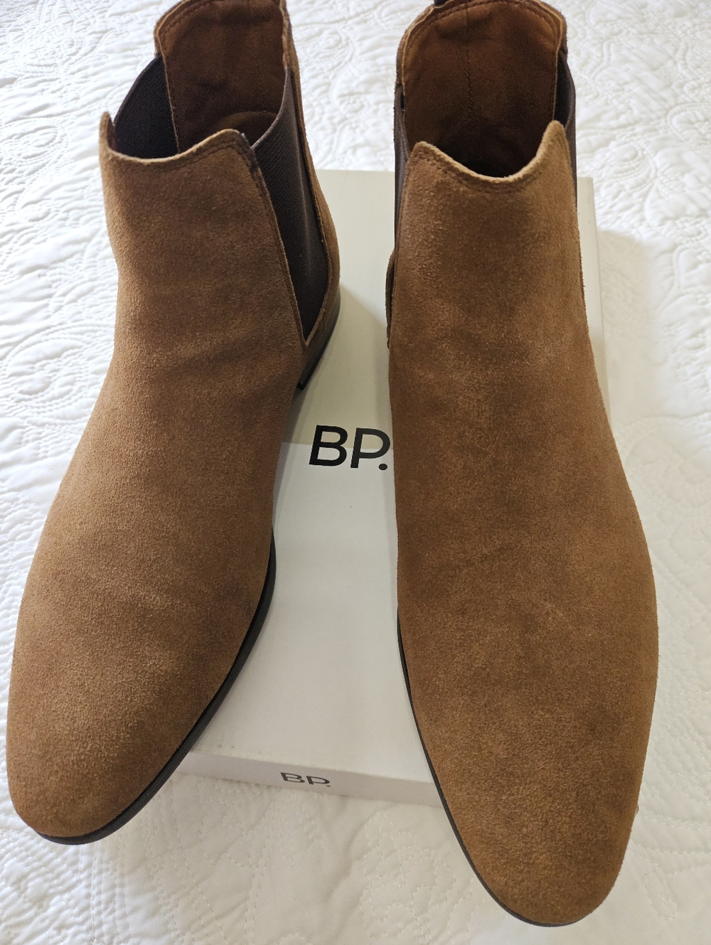 bp Men's Tan Suede Chukka Boots